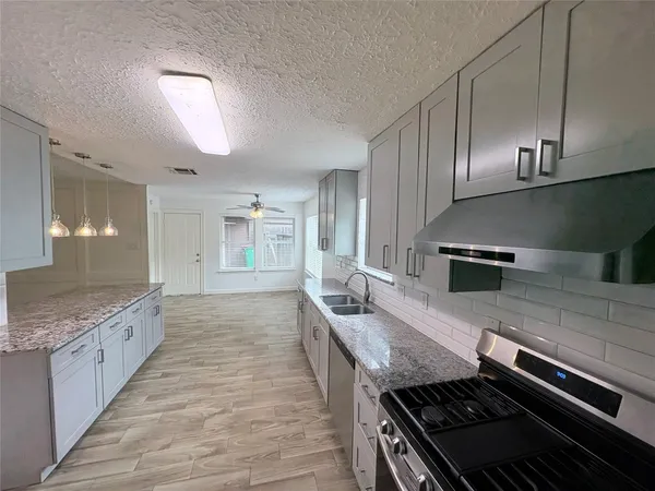 $2,200 | 21330 Park Tree Lane, Katy, TX 77450