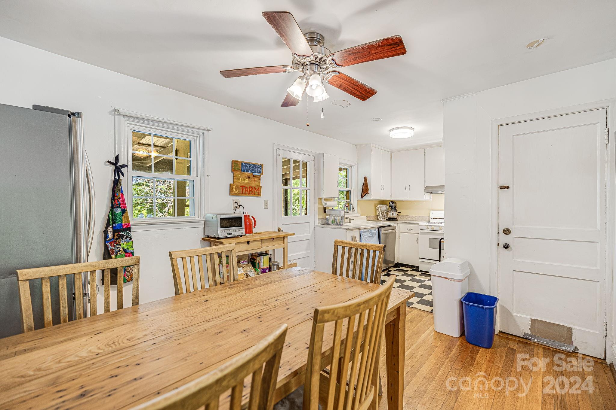 111 Kingsgate Road Asheville, NC 28805 - Photo 11 of 41 Gallery Image 11