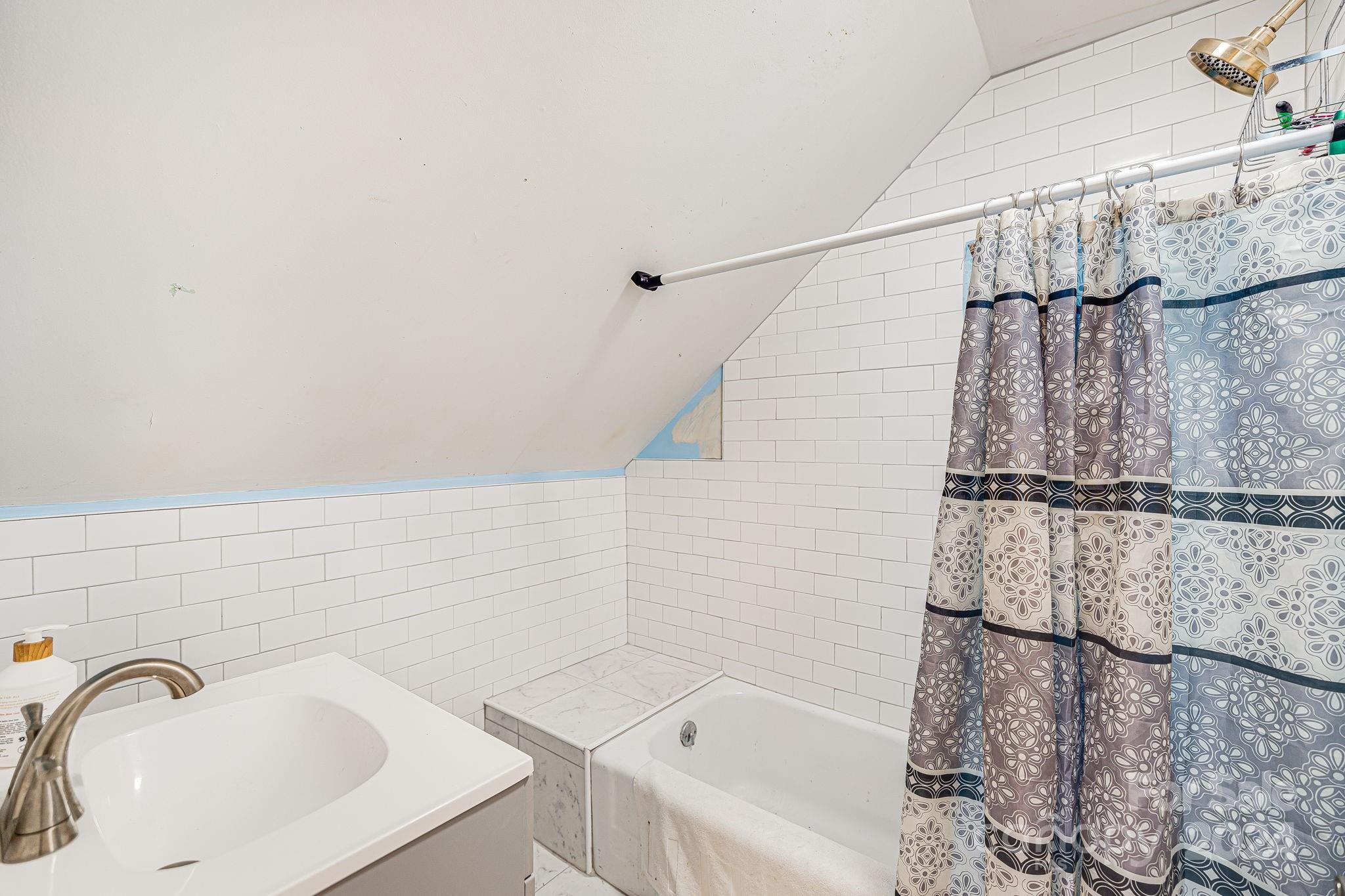 111 Kingsgate Road Asheville, NC 28805 - Photo 29 of 41 Gallery Image 29