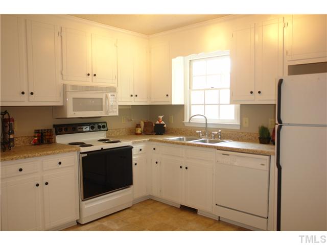 3317 Castlegate Drive Raleigh, NC 27616 - Photo 6 of 20