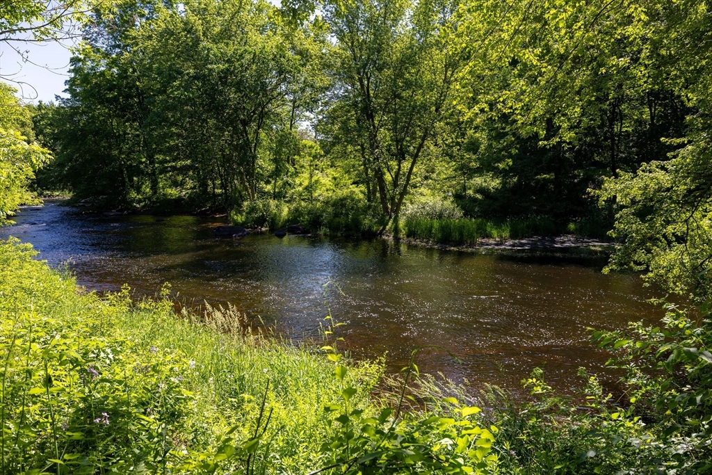 136 Quaboag Street Warren, MA 01083 - Photo 27 of 38