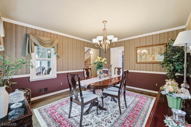 41 Alpine Way Raritan, NJ 08869 - Photo 9 of 45