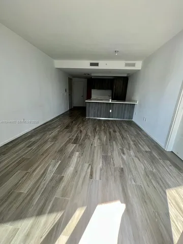 $4,250 | 801 South Miami Avenue, Unit 2203, Miami, FL 33131