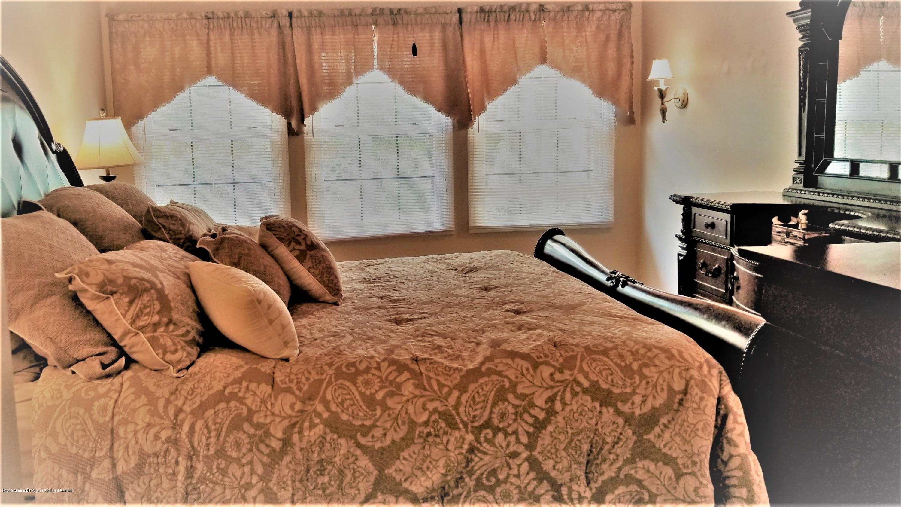 53 Riva Boulevard, Unit 927 Brick, NJ 08723 - Photo 13 of 22 20201006_145917