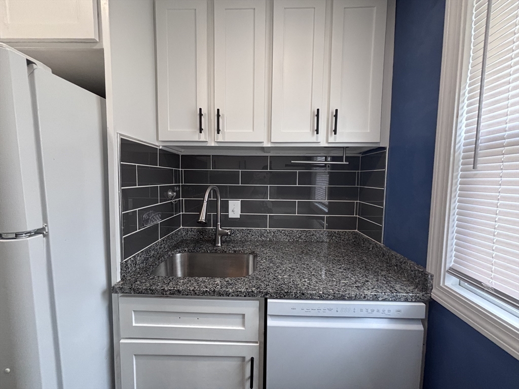 13 Simon Court Clinton, MA 01510 - Photo 11 of 31