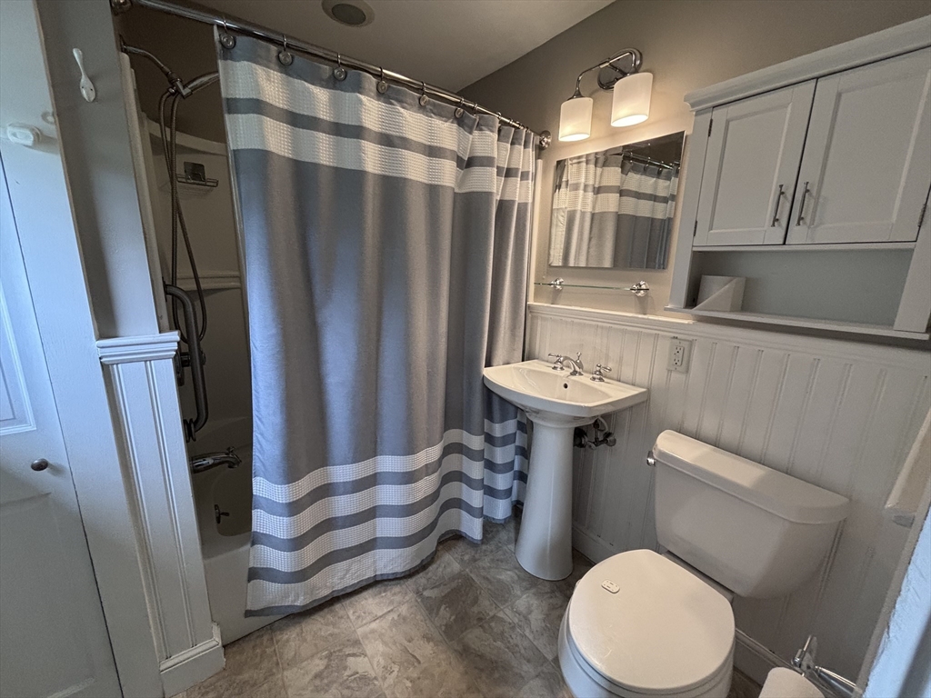 13 Simon Court Clinton, MA 01510 - Photo 17 of 31