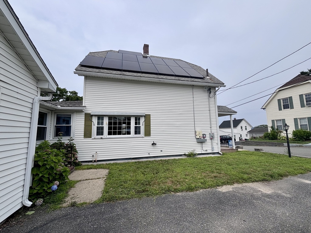 13 Simon Court Clinton, MA 01510 - Photo 4 of 31