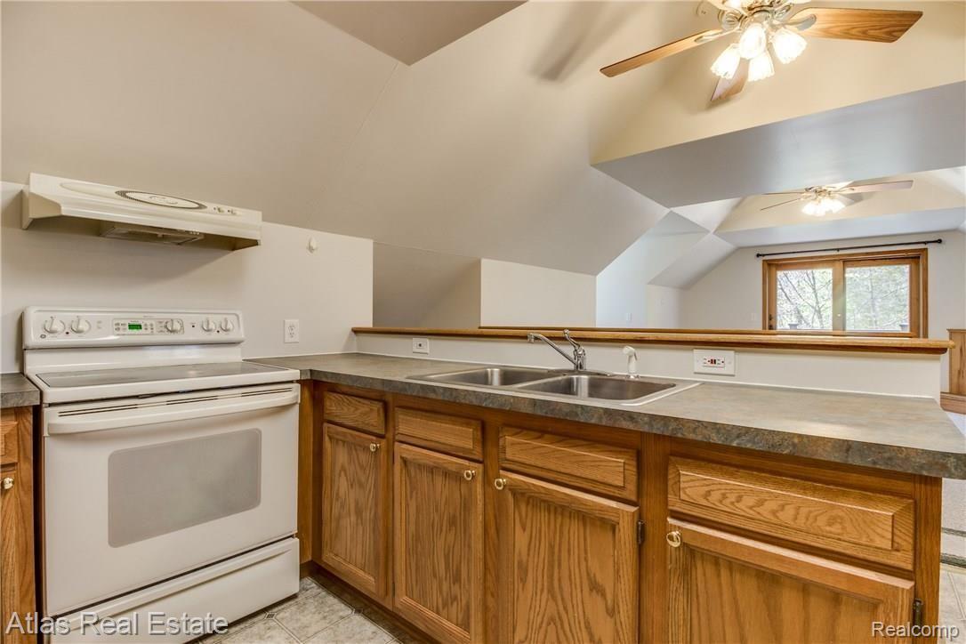 9740 Oakhill Road Holly, MI 48442 - Photo 45 of 52 45.jpg