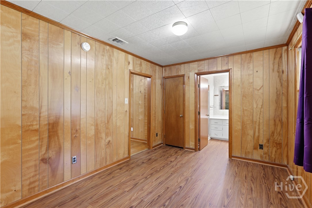 2359 Pinetree Road Savannah, GA 31404 - Photo 27 of 40 Owner's Suite