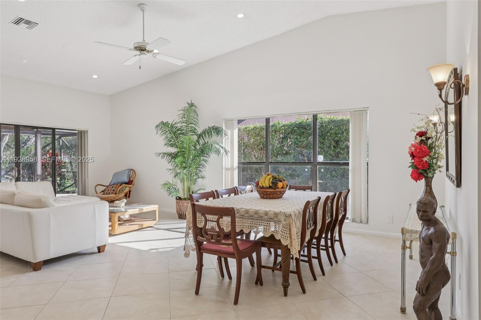 22792 Marbella Circle Boca Raton, FL 33433 - Photo 14 of 54