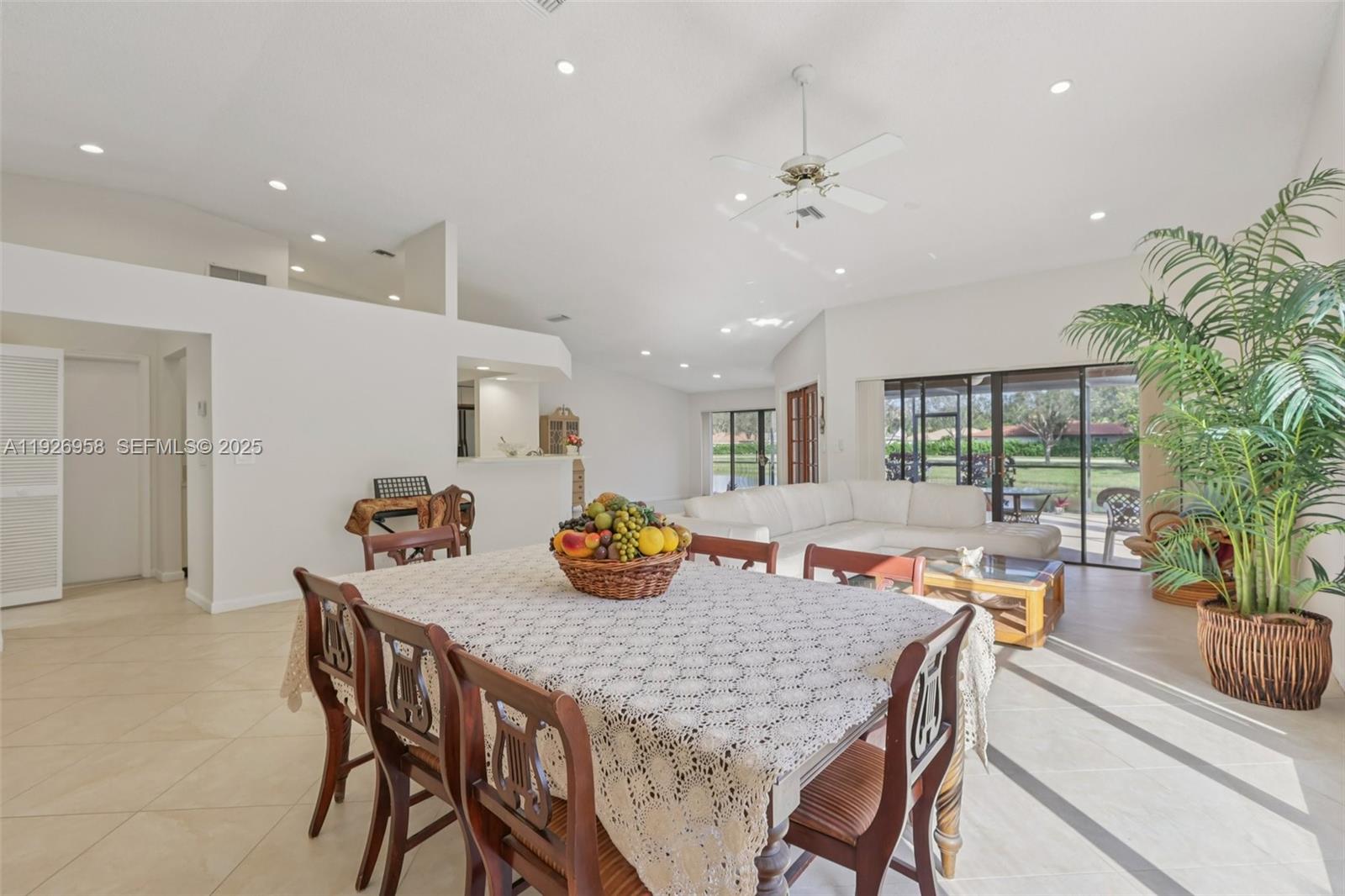 22792 Marbella Circle Boca Raton, FL 33433 - Photo 18 of 54