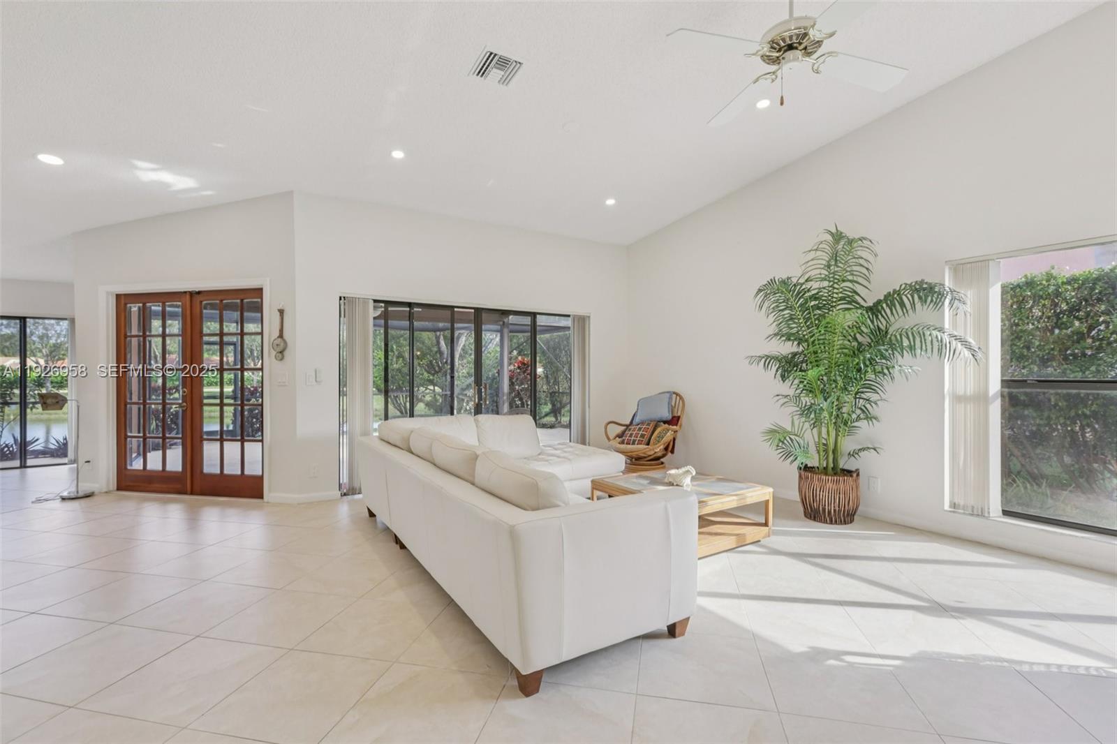 22792 Marbella Circle Boca Raton, FL 33433 - Photo 8 of 54