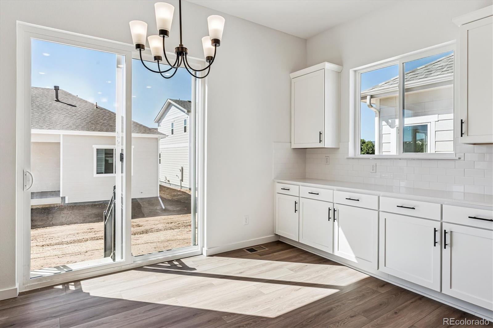 2590 West Bitterroot Place Highlands Ranch, CO 80129 - Photo 10 of 21