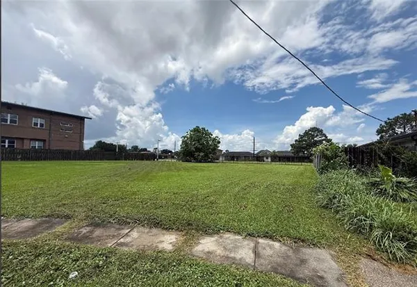 $40,000 | 3220 Charles Court, Chalmette, LA 70043