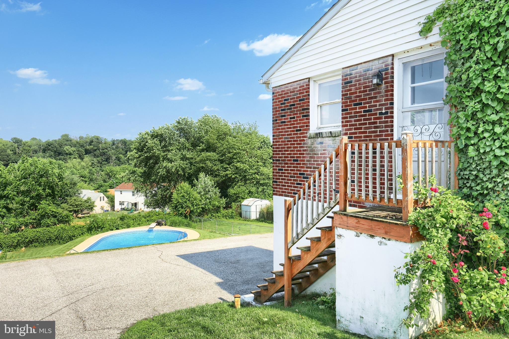 1405 Bonbar Road York, PA 17403 - Photo 31 of 41 Gallery Image 31