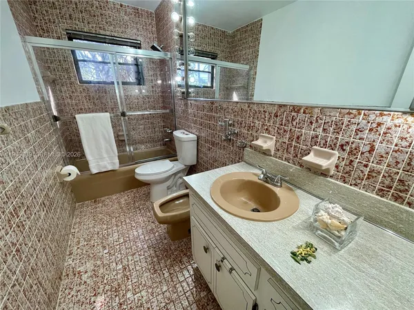 $5,200 | 2351 Southwest 92nd Place, Miami, FL 33165