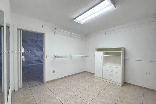 $5,200 | 2351 Southwest 92nd Place, Miami, FL 33165