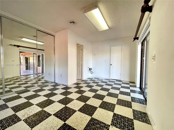 $5,200 | 2351 Southwest 92nd Place, Miami, FL 33165