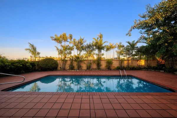 $5,200 | 2351 Southwest 92nd Place, Miami, FL 33165