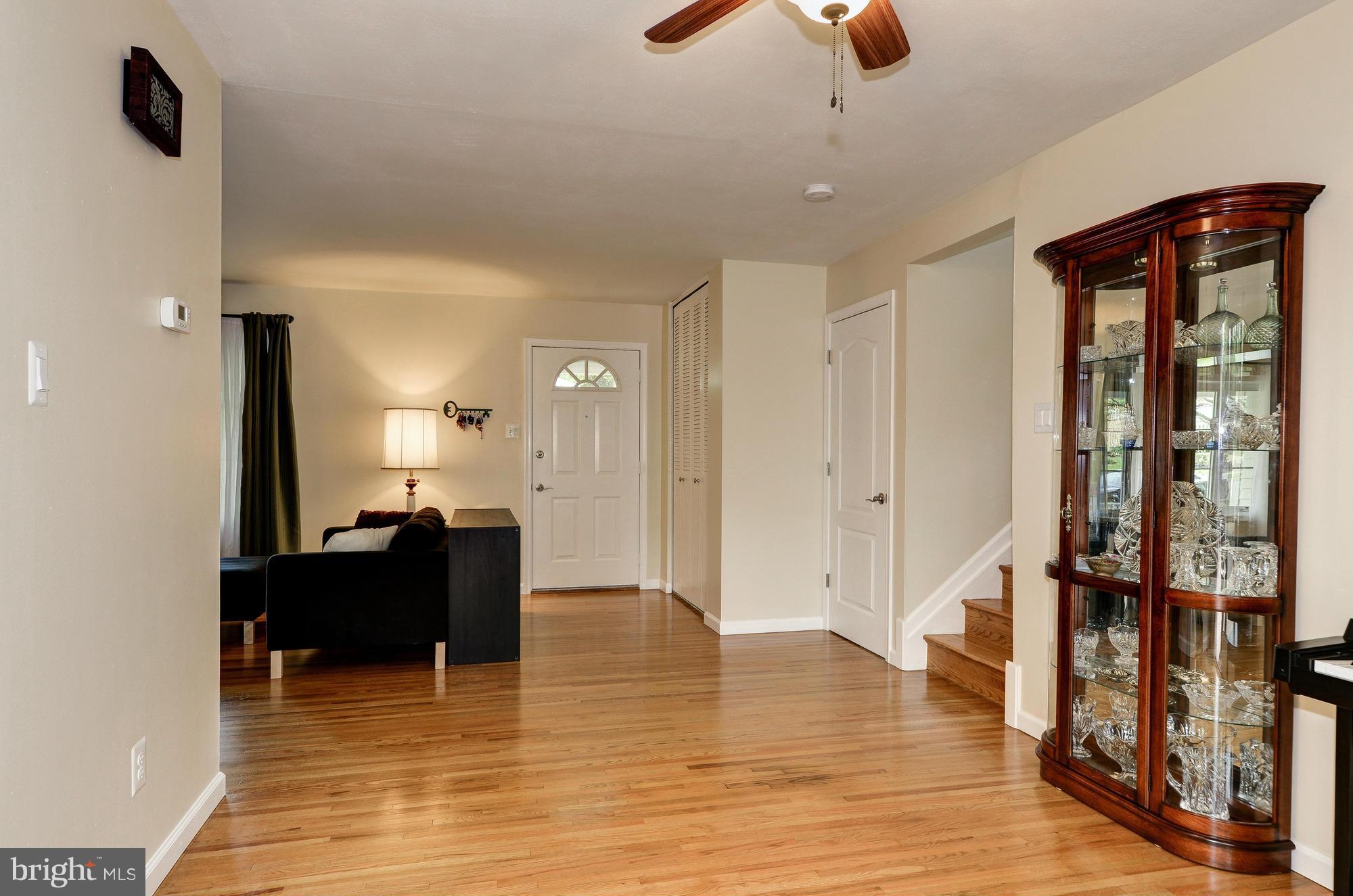 6913 Gillings Road Springfield, VA 22152 - Photo 16 of 24 Living Room