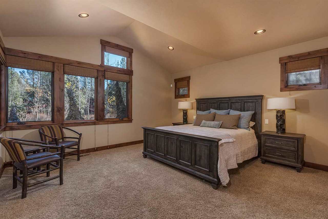 11447 Sun Valley Road Truckee, CA 96161 - Photo 9 of 14 Gallery Image 9