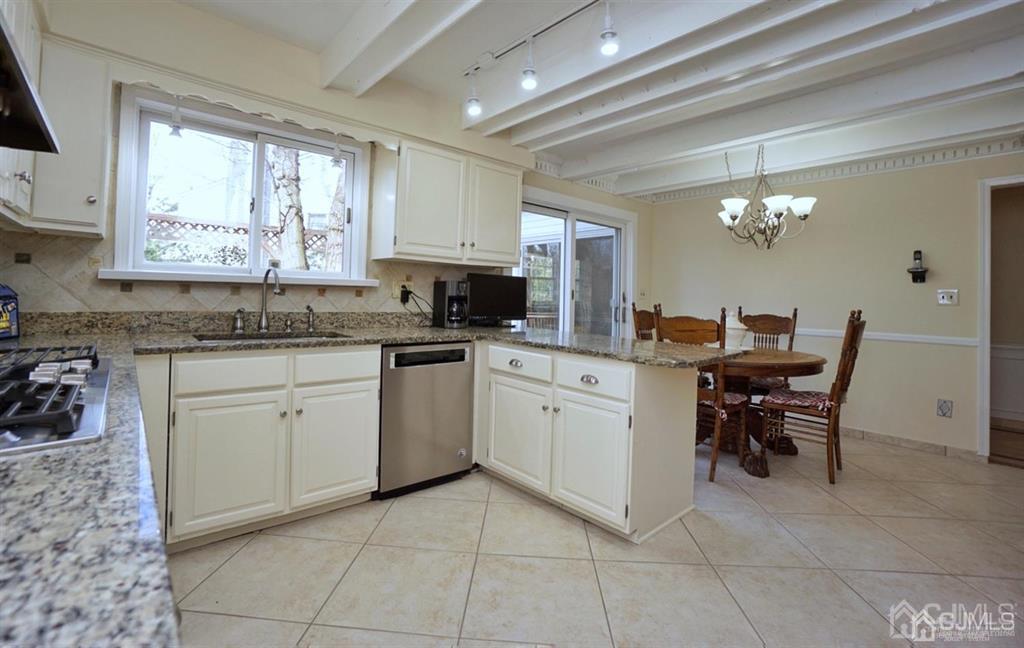 17 Boston Post Road East Brunswick, NJ 08816 - Photo 14 of 45 Gallery Image 14