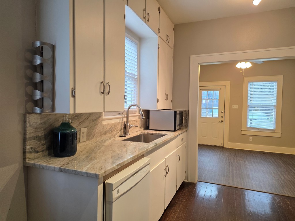 206 East 34th Street, Unit A Austin, TX 78705 - Photo 8 of 18