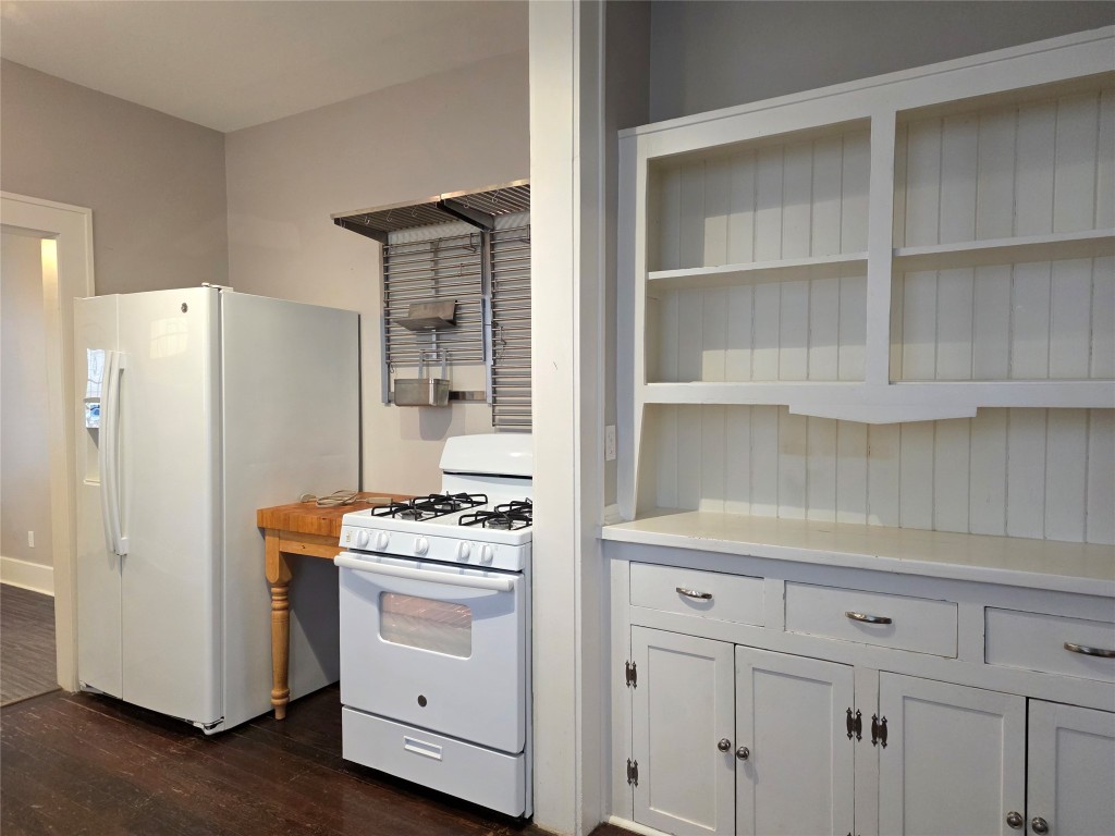 206 East 34th Street, Unit A Austin, TX 78705 - Photo 9 of 18