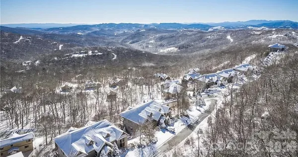 $515,000 | 180 Windy Knoll, Banner Elk, NC 28604