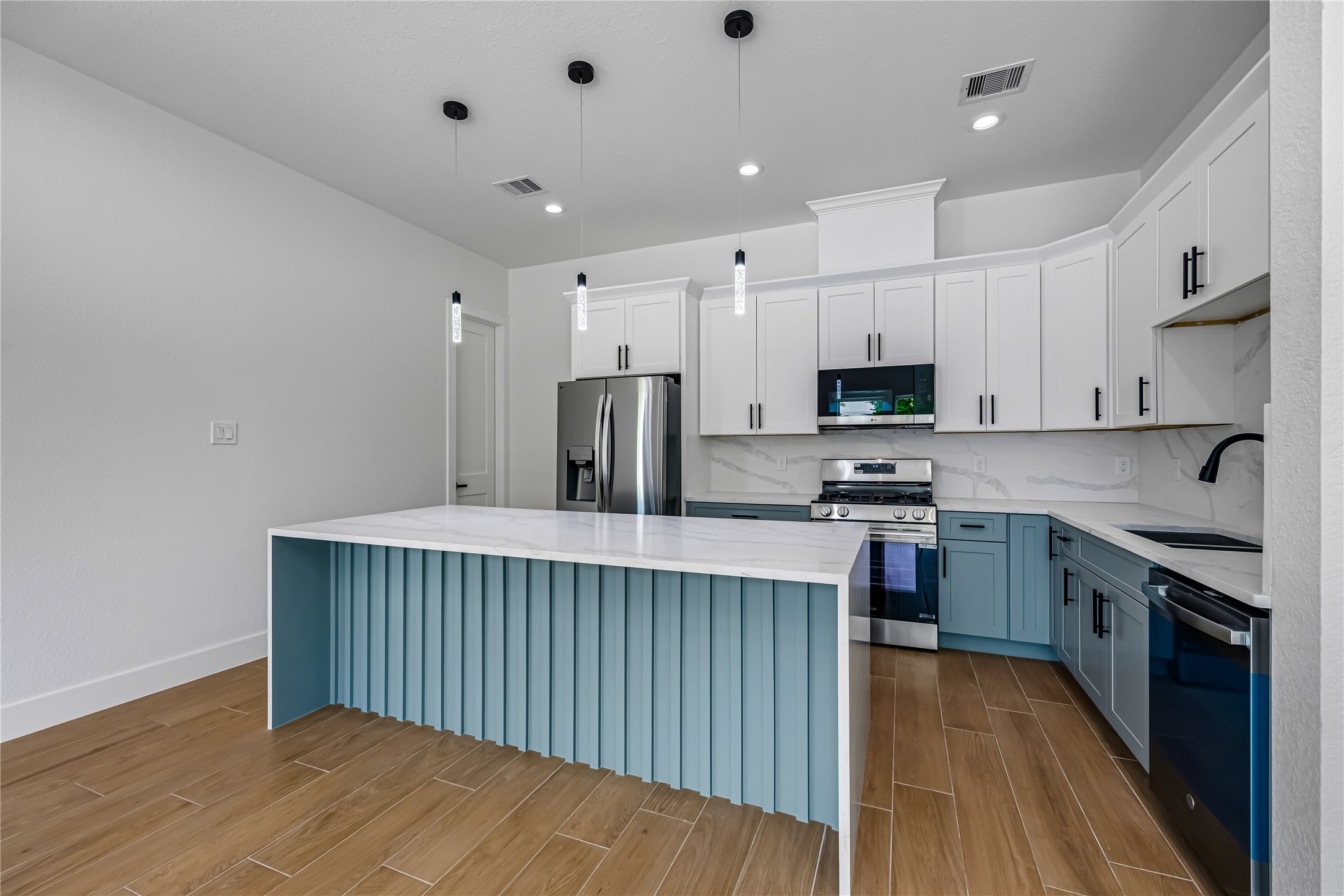 4815 Cruse Road, Unit A Houston, TX 77016 - Photo 7 of 19