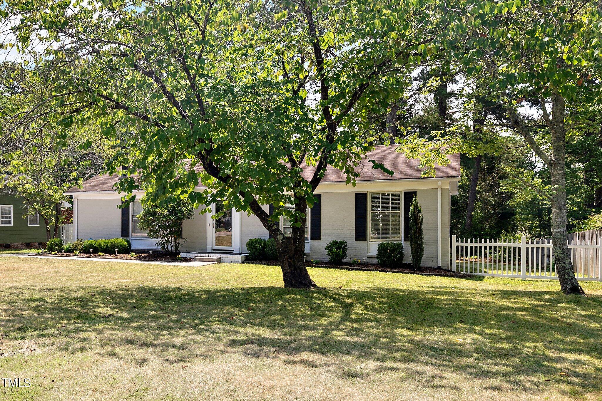 1416 Sedwick Road Durham, NC 27713 - Photo 3 of 26 3-web-or-mls-1416 Sedwick Road (24 of 26