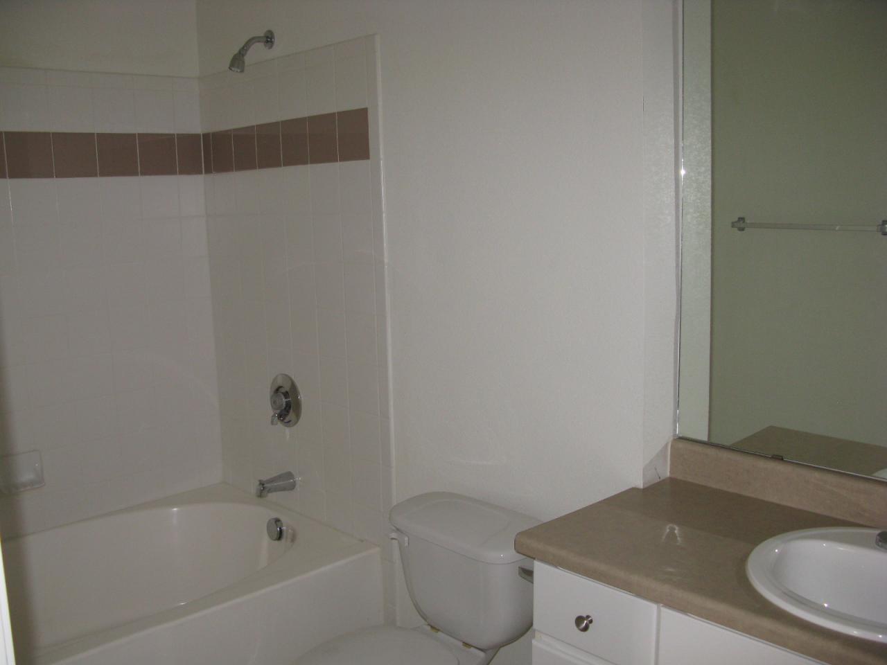 1701 East Colter Street, Unit 465 Phoenix, AZ 85016 - Photo 6 of 12 master bath #1