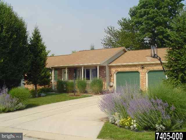 14 Narrow Road Hanover, PA 17331 - Photo 1 of 9 Gallery Image 1