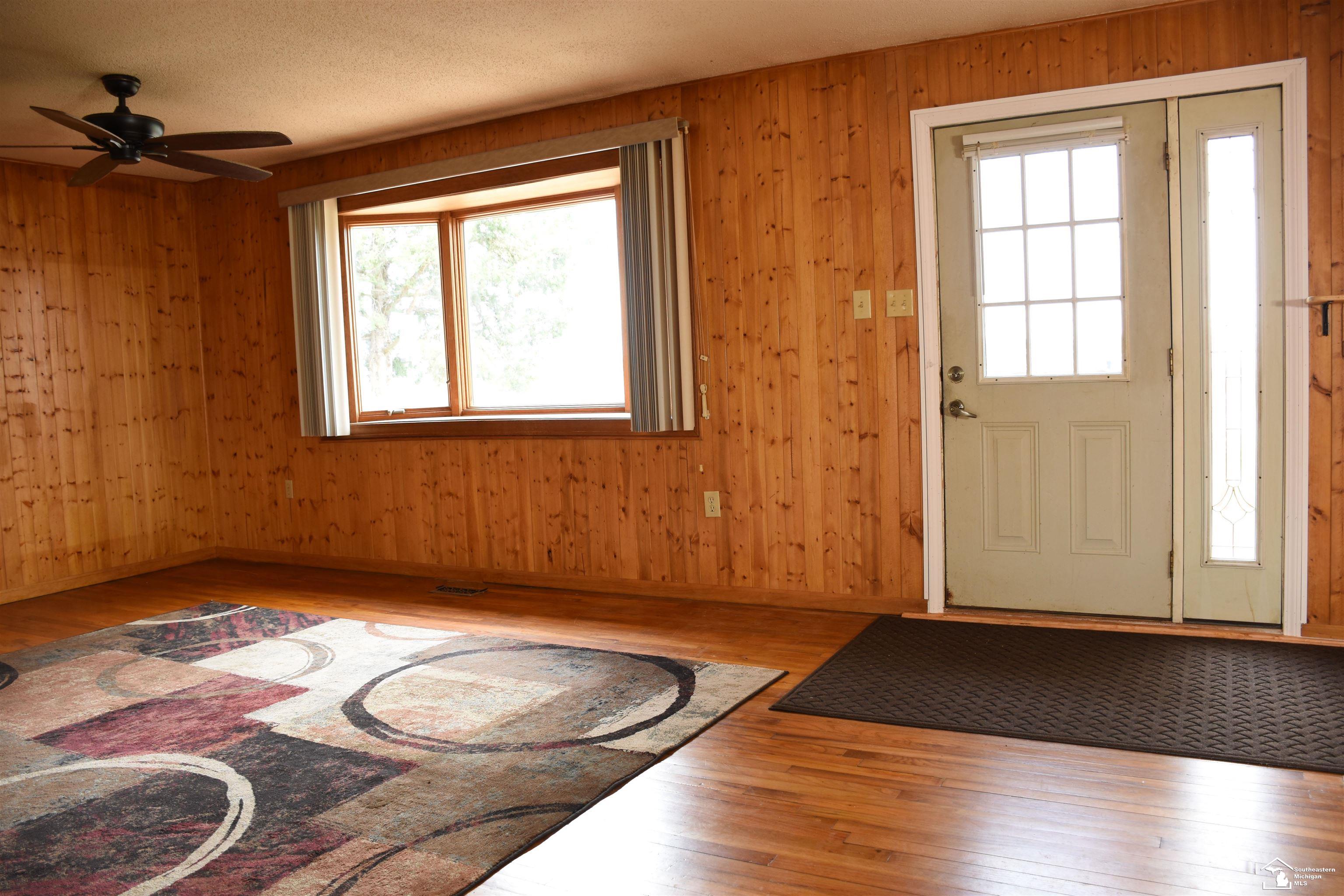 4571 Bluebush Road Monroe, MI 48162 - Photo 11 of 35