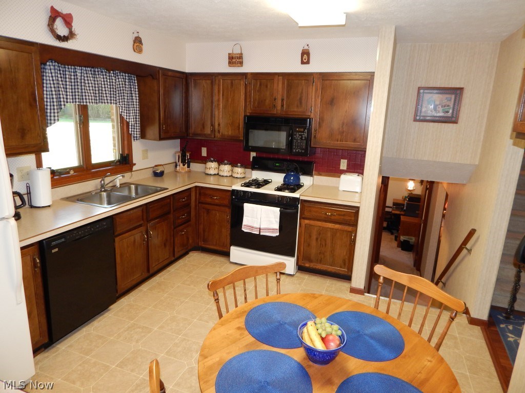 69 South Ridge Drive Pennsboro, WV 26415 - Photo 17 of 30