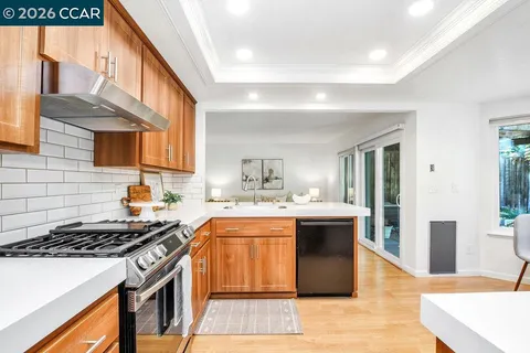 $899,000 | 2246 Bridgeport Way, Martinez, CA 94553