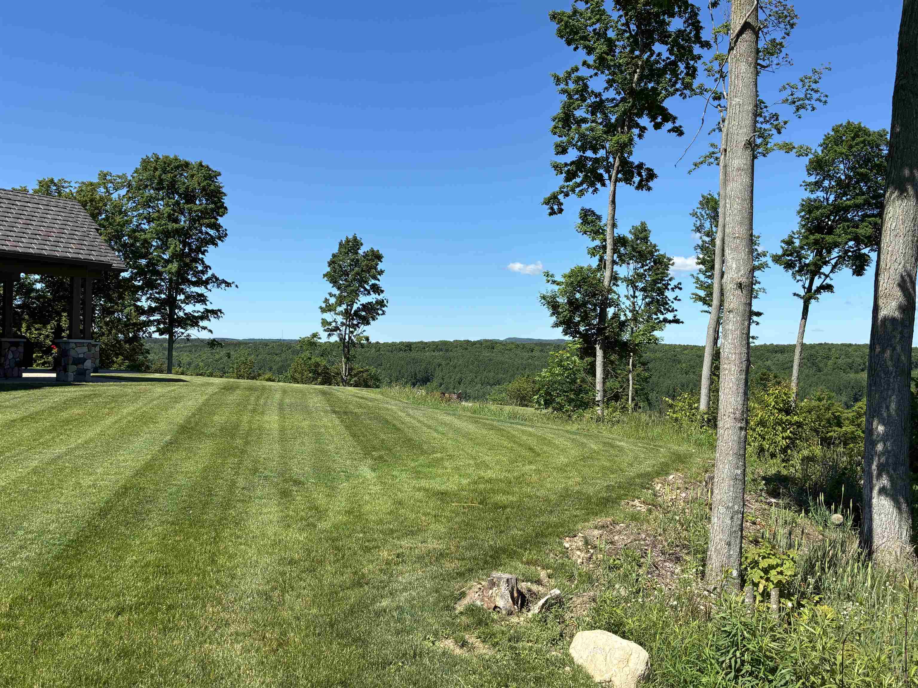 3375 Crum Road Benzonia, MI 49616 - Photo 6 of 36
