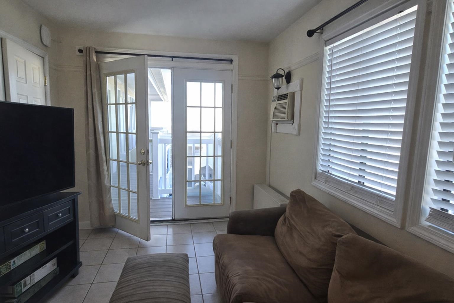 12 G Street Hampton, NH 03842 - Photo 4 of 15