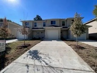 $1,395 | 807 South 6th Street, Unit 3, Bonham, TX 75418