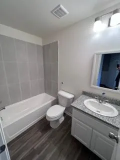 $1,395 | 807 South 6th Street, Unit 3, Bonham, TX 75418