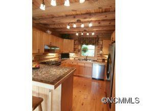 994 Calvin Edney Road Mars Hill, NC 28754 - Photo 8 of 23 Gallery Image 8