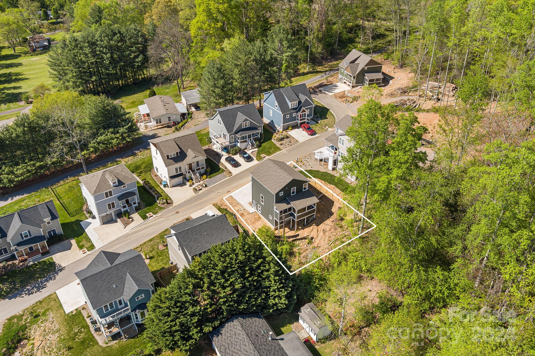 307 Magnolia Ridge Road, Unit 3 Swannanoa, NC 28778 - Photo 32 of 36 Gallery Image 32