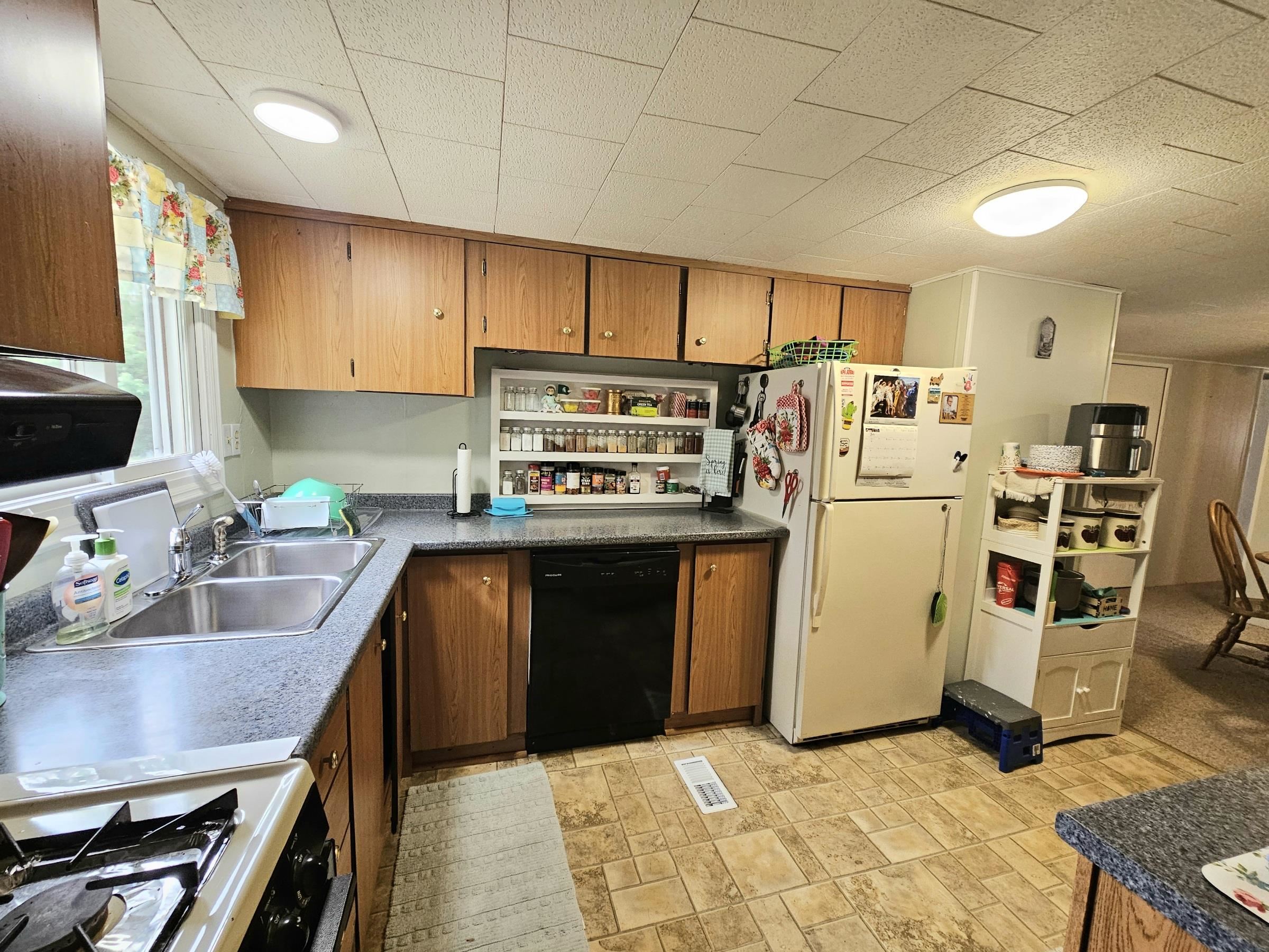 4774 South La Chance Road Lake City, MI 49651 - Photo 13 of 47 1945887-B90B3FE2-8635-45FD-9BCB-E6FE9A503E5A.JPG