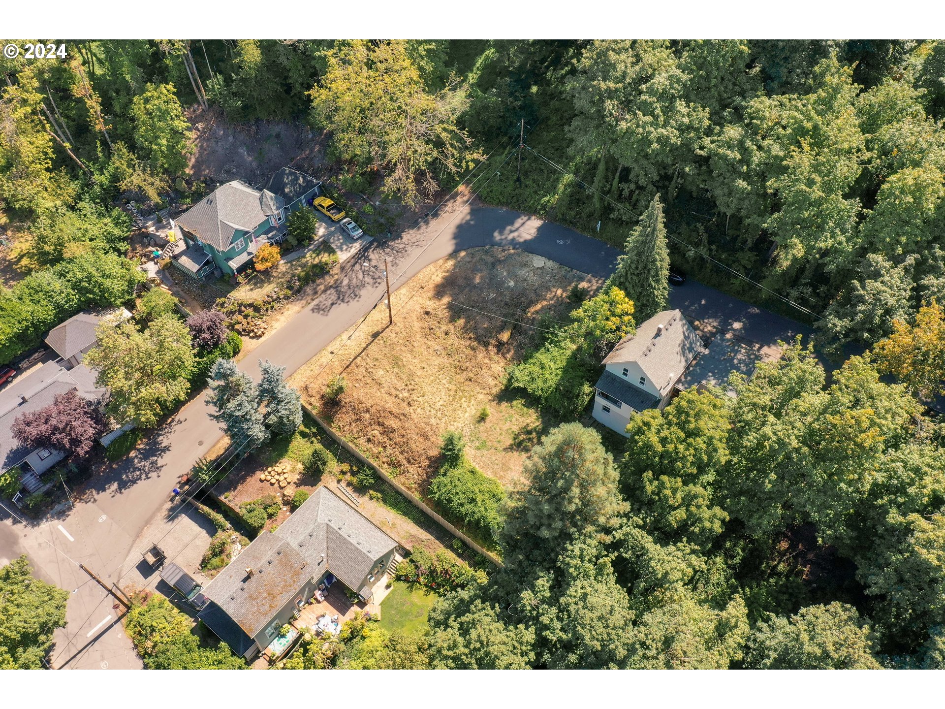 4th Avenue Oregon City, OR 97045 - Photo 5 of 8 a view of a house with a yard