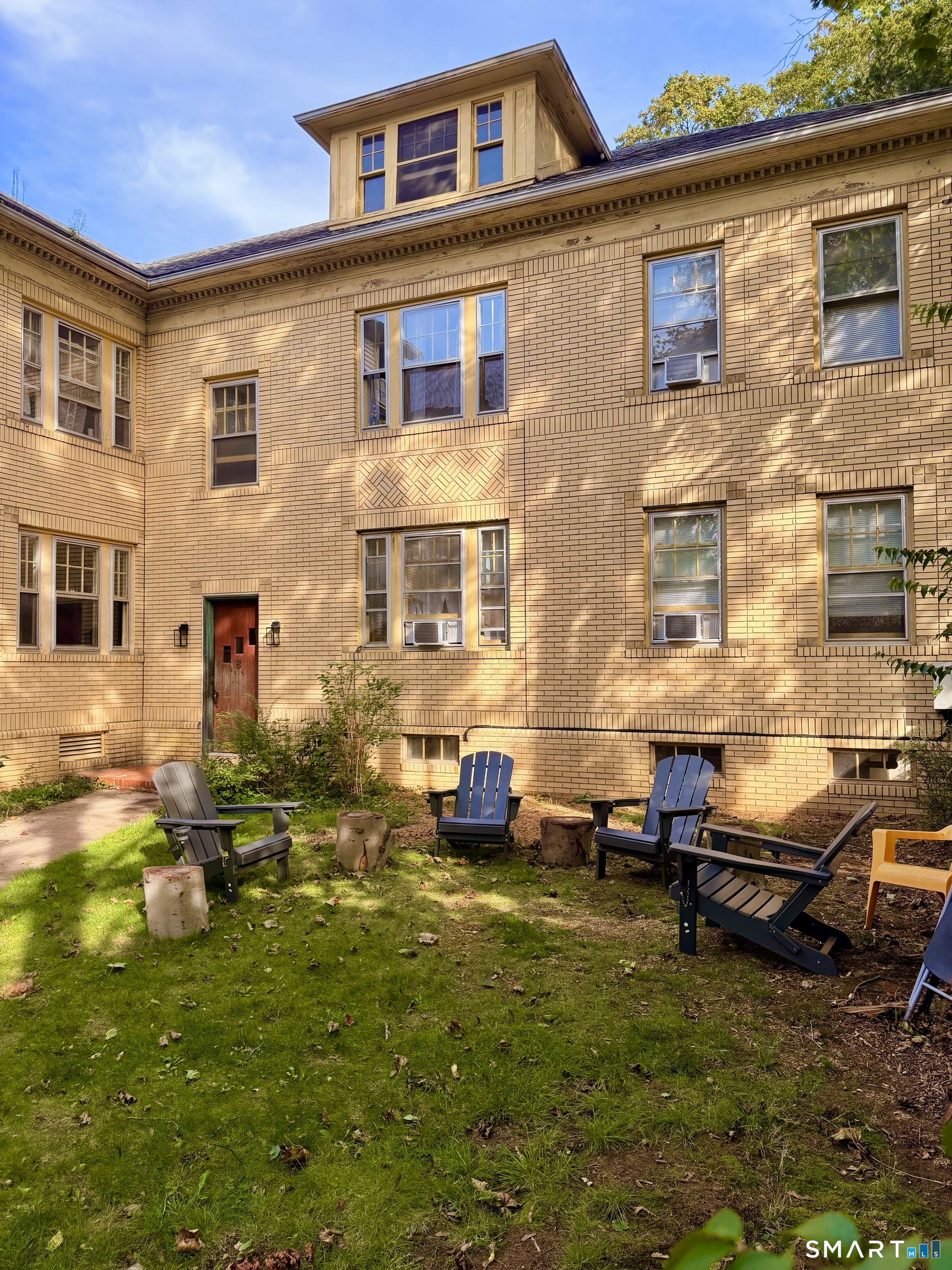 55 Marvel Road, Unit B1 New Haven, CT 06515 - Photo 2 of 8 Gallery Image 2