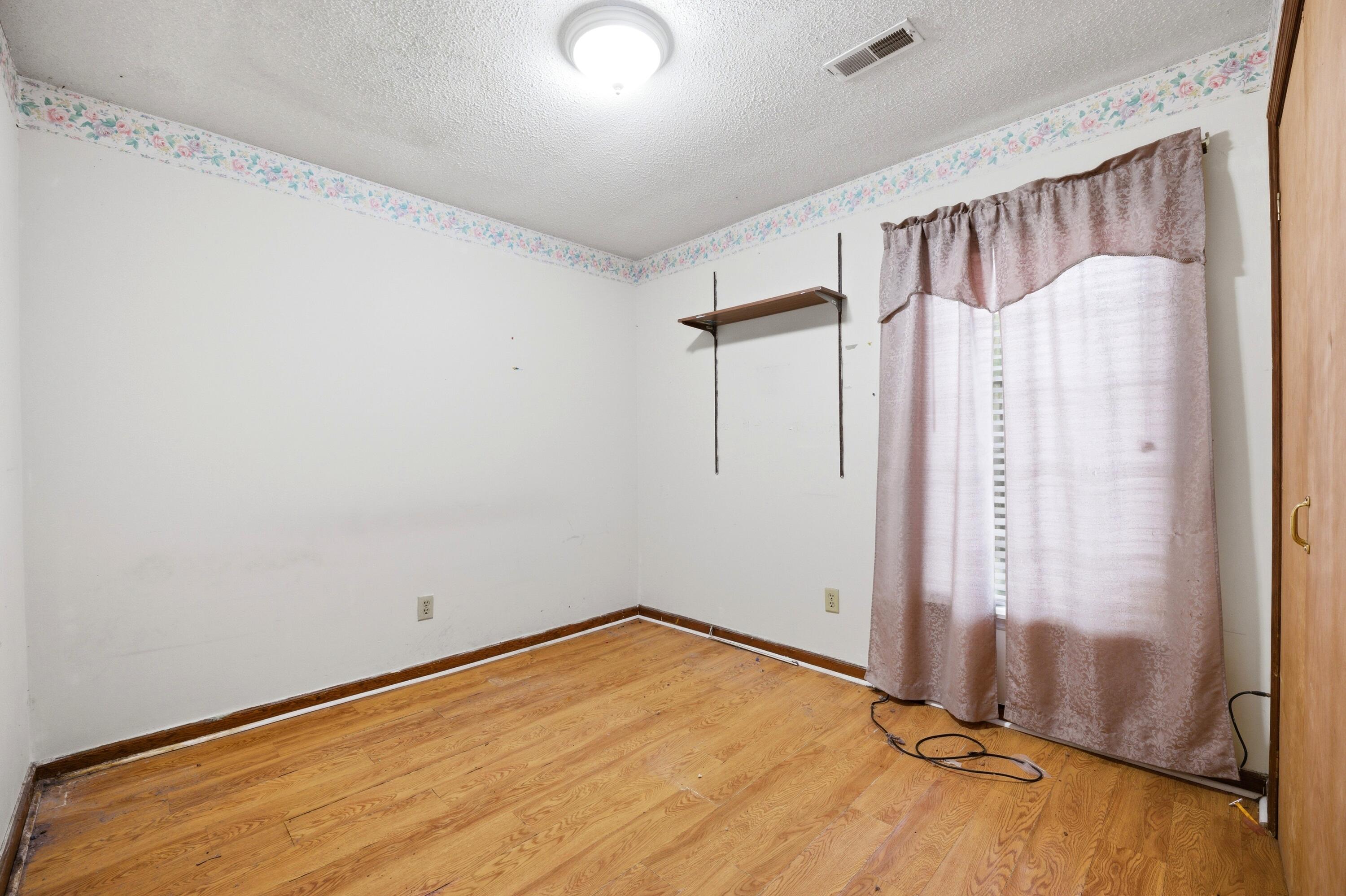 522 Temple Road Ladson, SC 29456 - Photo 15 of 24 44A9780C-ADFB-45A5-BBAA-CABF235E5D14