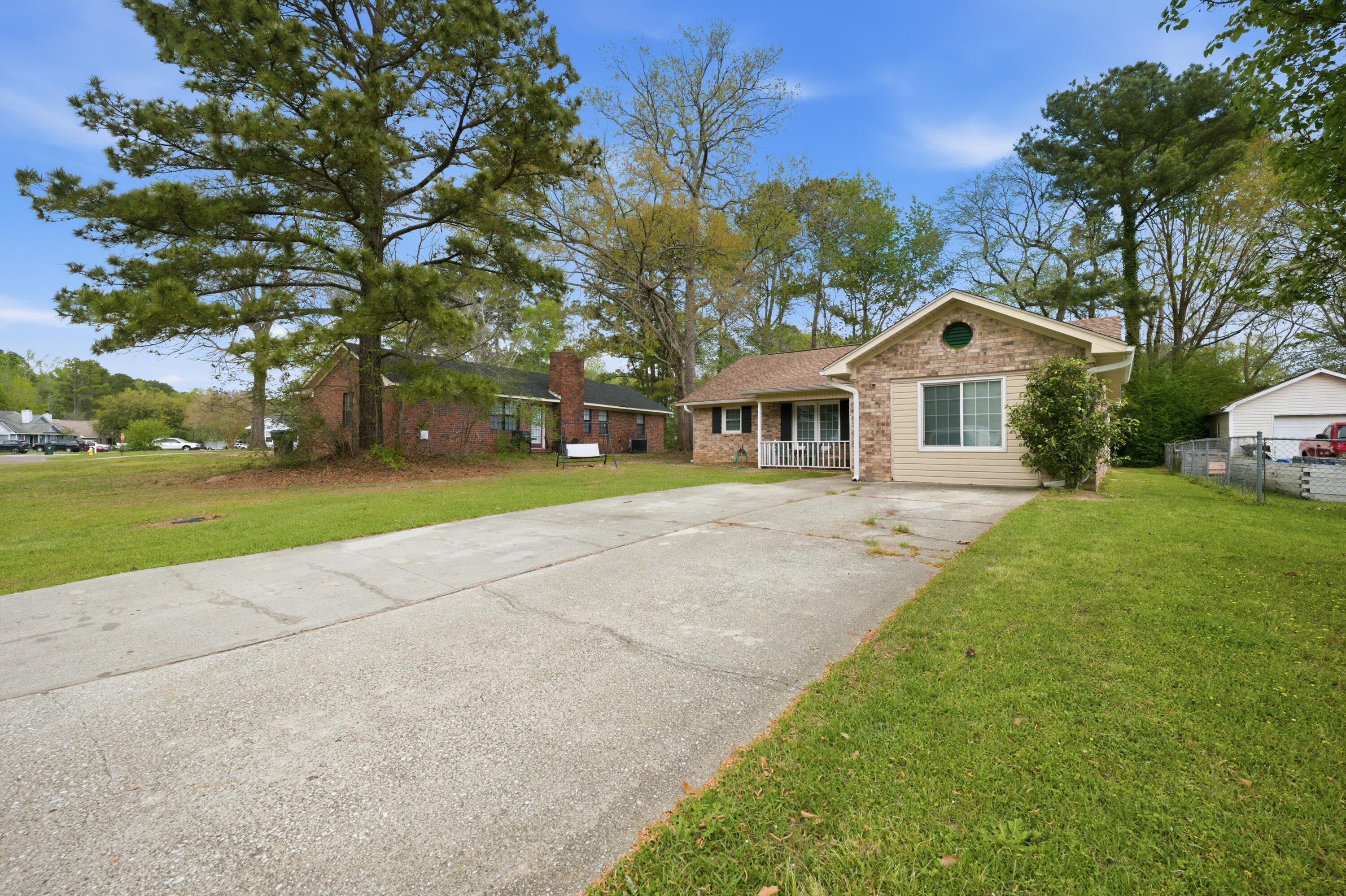 522 Temple Road Ladson, SC 29456 - Photo 6 of 24 43FDD371-2999-4886-B274-E6E9C75CADBD