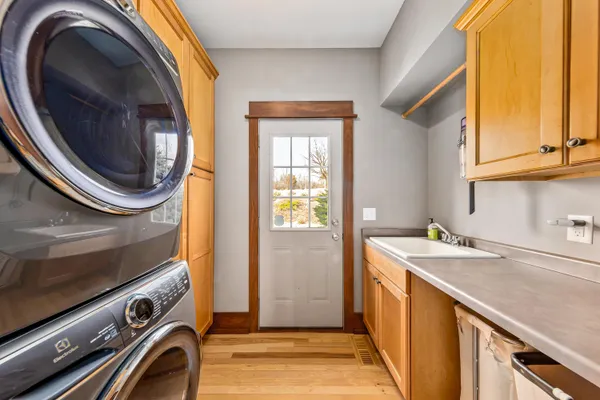 $799,900 | S67W17672 Copper Oaks Court, Muskego, WI 53150