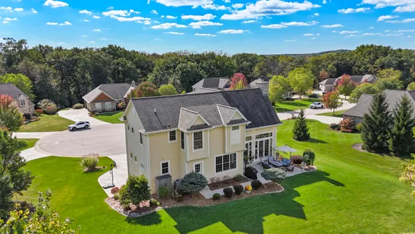 $799,900 | S67W17672 Copper Oaks Court, Muskego, WI 53150