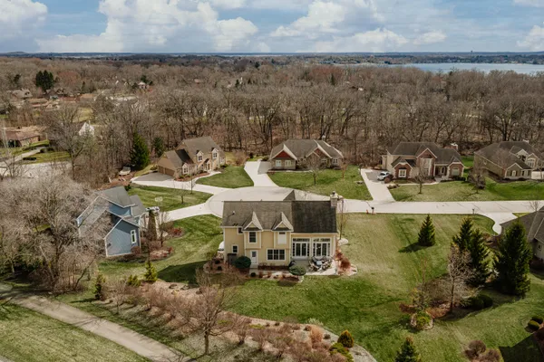 $799,900 | S67W17672 Copper Oaks Court, Muskego, WI 53150